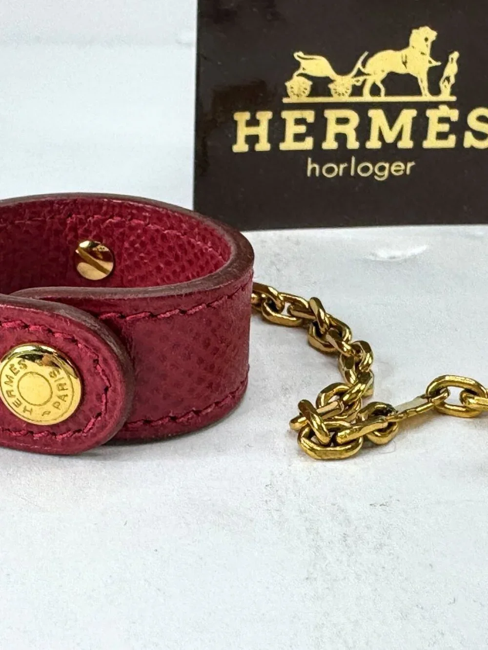 Vintage Hermès Red Leather Gold Tone Chain Glove Holder Bag Charm GS852